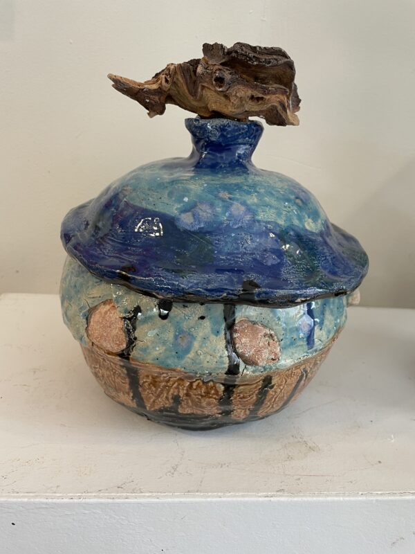 Blauwe pot met deksel